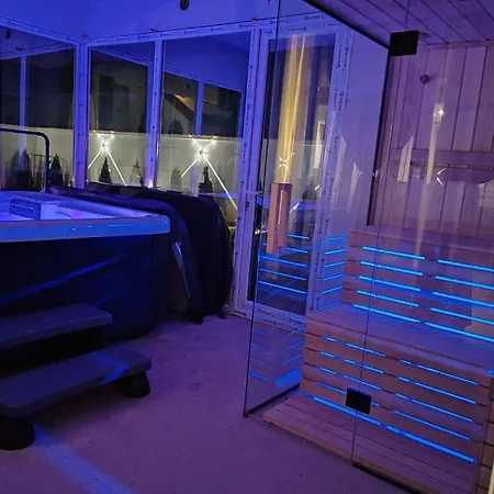 Hedonic Wellness Apartment *